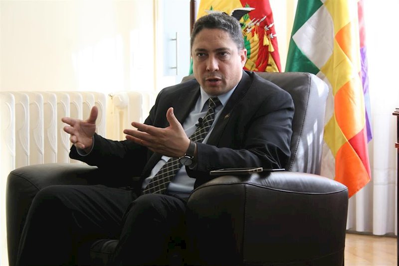 ep hector arce ministro de justicia boliviano