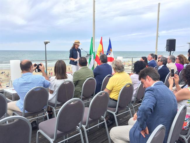 La Infanta Elena asiste a la presentación del informe de ahogamientos de Maphre. | EUROPA PRESS ep la infanta elena asistela presentacioninformeahogamientosmaphre
