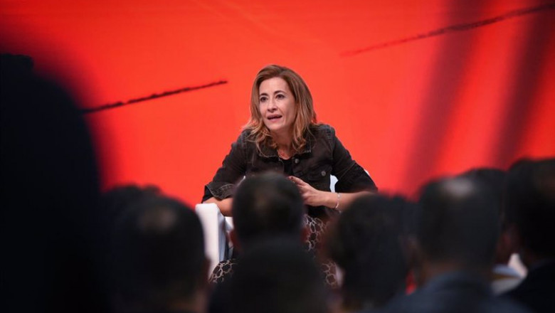 La ministra de Transportes, Movilidad y Agenda Urbana, Raquel Sánchez, en el encuentro ‘Avanzamos en Políticas para la juventud: vivienda’, enmarcado en la segunda jornada del 40 Congreso Federal del PSOE, en el espacio Ágora de la Feria de Valencia, a 16 | Jorge Gil - Europa Press ep la ministra de transportes movilidad y agenda urbana raquel sanchez en el encuentro avanzamos en
