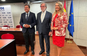 ep la presidenta de cepyme angela de miguel junto al presidente de ceoe castilla y leon santiago