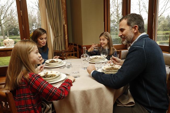 ep rey felipe vi desayunaareina letiziasus hijas