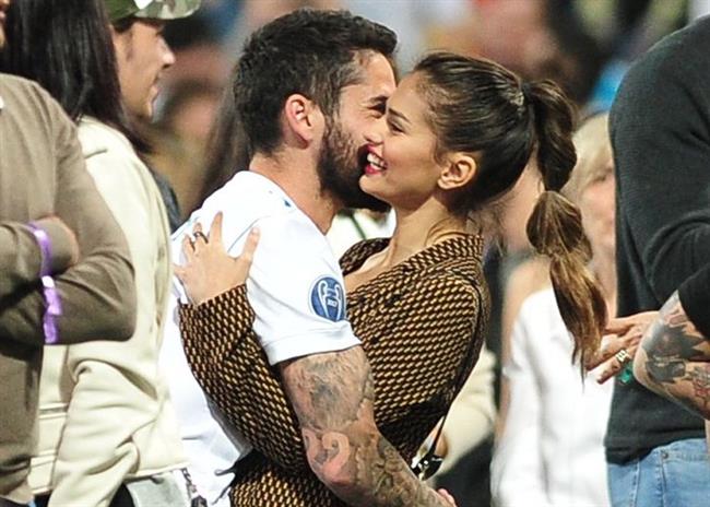 ep sara salamo e isco derrochan amorla celebracionla championsmadrid