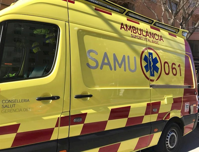 ep una ambulancia del samu 061