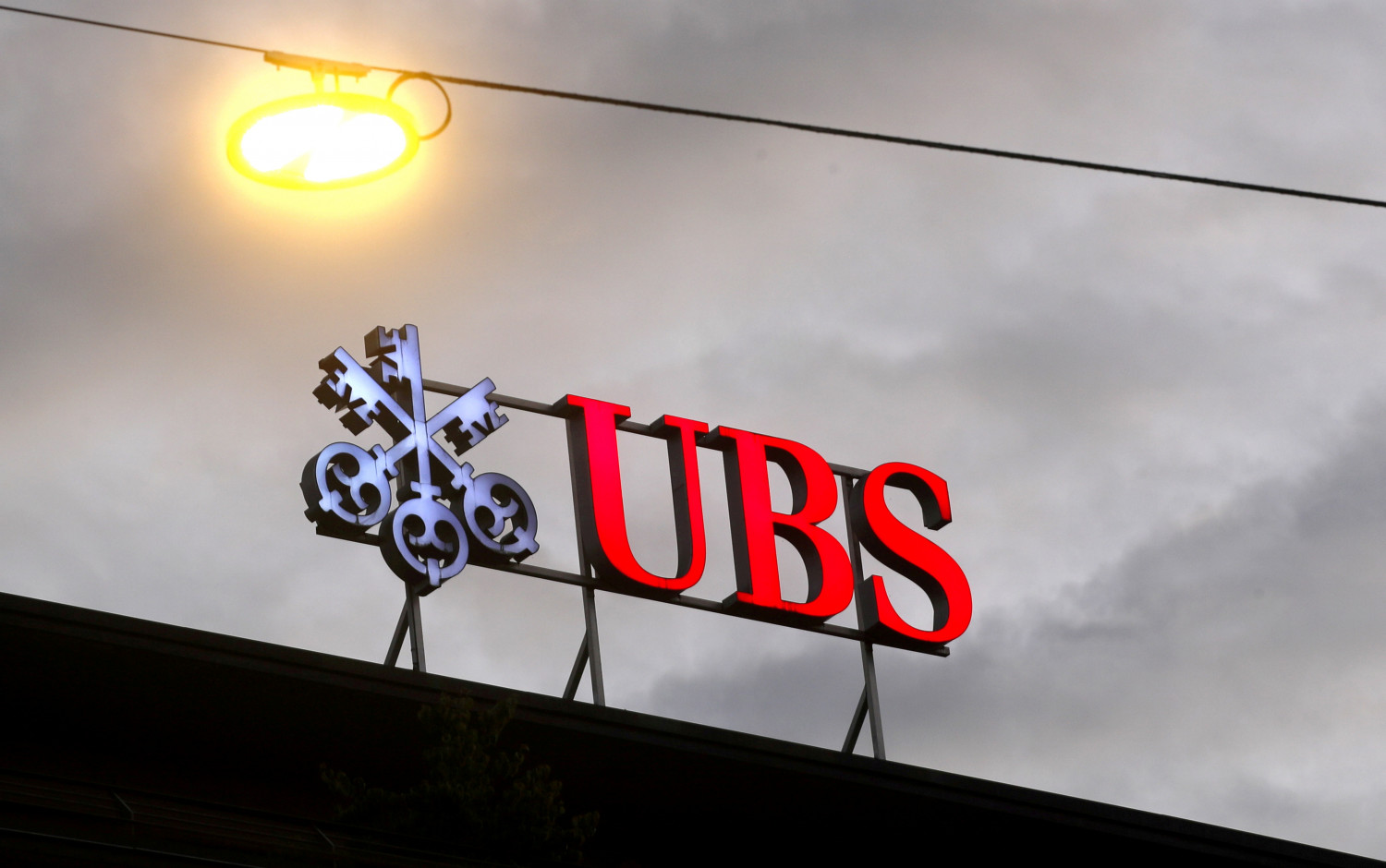UBS anuncia un aumento del 10% en el dividendo de 2022