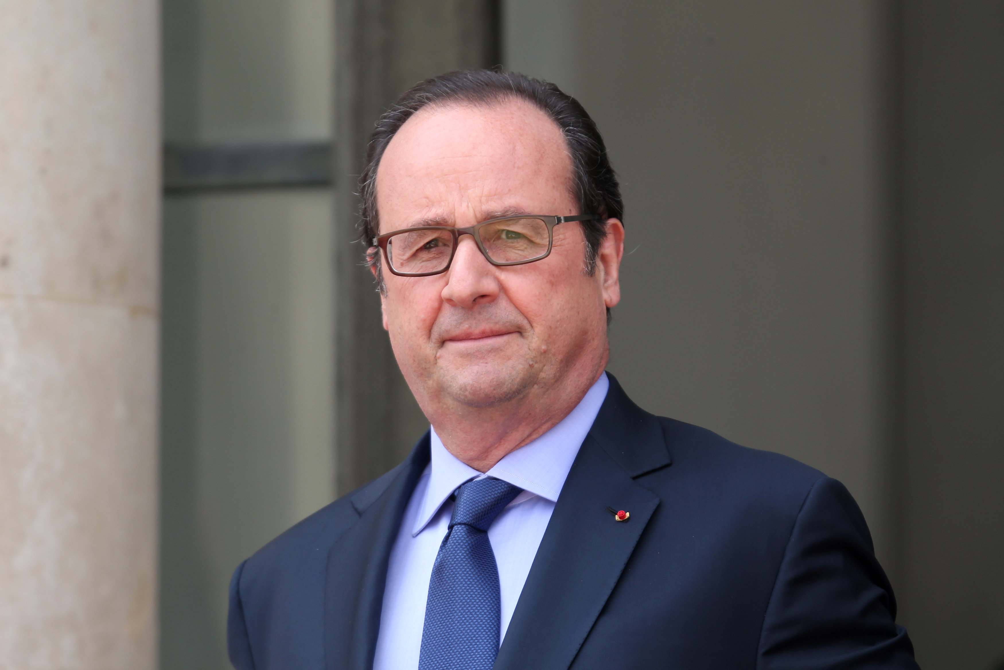 la-cote-de-popularite-d-hollande-toujours-sous-les-20 la-cote-de-popularite-d-hollande-toujours-sous-les-20