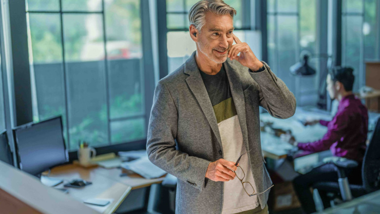 1656611095 btimg architect meeting custom 4b 