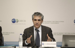 ep archivo   el directro de empleo de la ocde stefano scarpetta presenta el estudio sobre la reforma