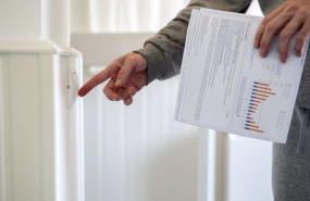 ep archivo   el precio de la luz sera negativo o cero este domingo durante diez horas entre las 900