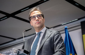 ep archivo   el vicepresidente primero del gobierno y ministro de economia comercio y empresa carlos