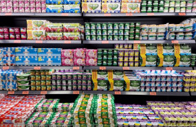 ep archivo   seccion de yogures y lacteos en un supermercado de madrid