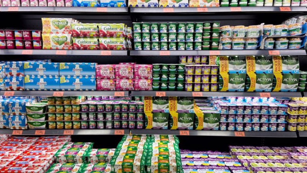 ep archivo   seccion de yogures y lacteos en un supermercado de madrid