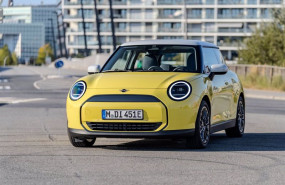 ep bmw prese el nuevo mini cooper e 100 electrico en version classic con aitonomia de 305 kilometros
