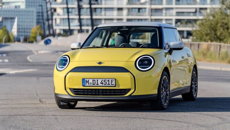 BMW prese el nuevo Mini Cooper E 100% eléctrico en versión 'Classic' con aitonomía de 305 kilómetros. | MINI COOPER ep bmw prese el nuevo mini cooper e 100 electrico en version classic con aitonomia de 305 kilometros