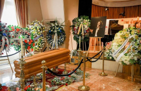 ep capilla ardiente de camilo sesto instalada en la sede de la sgae un dia despues de su