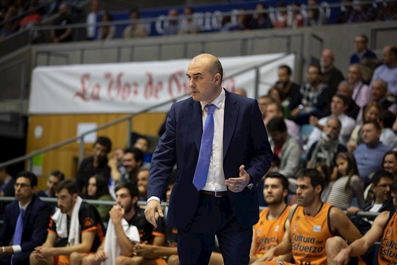 ep el entrenador del valencia basket jaume ponsarnau