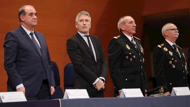 ep el ministro del interior fernando grande-marlaska en la jura de nuevos comisarios con el director