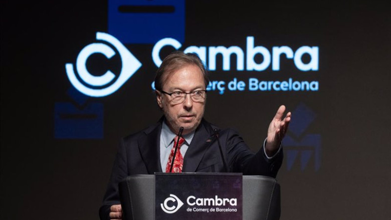 ep el nuevo presidente de la camara de comercio josep santacreu interviene durante el pleno de la ep el nuevo presidente de la camara de comercio josep santacreu interviene durante el pleno de la