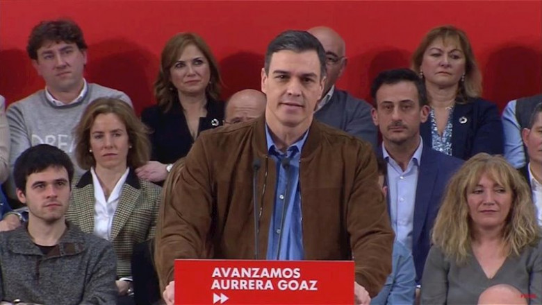 El secretario general del PSOE y presidente del Gobierno, Pedro Sánchez, interviene en Vitoria en la presentación de Idoia Mendia y el resto de candidatos del PSE a las elecciones vascas. | EUROPA PRESS ep el secretario general del psoe y presidente del gobierno pedro sanchez interviene en vitoria en