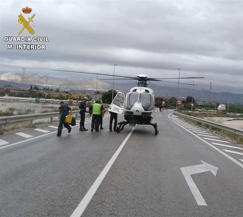 ep helicopetero de rescate de la guardia civil