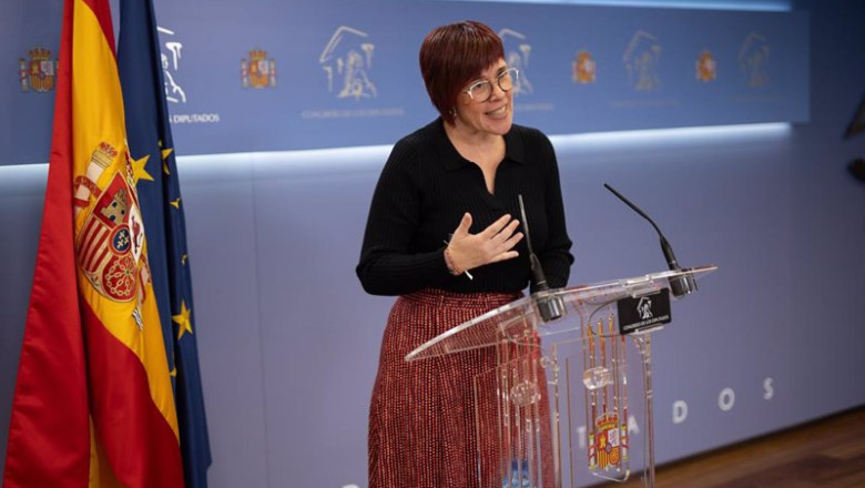 ep la portavoz de compromis en el congreso agueda mico durante una rueda de prensa posterior a la ep la portavoz de compromis en el congreso agueda mico durante una rueda de prensa posterior a la