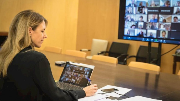 ep la portavoz del grupo popular en el congreso cayetana alvarez de toledo en una reunion con el