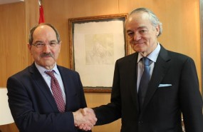 ep presidenteametic pedro mier ypredecesor jose manuelriva