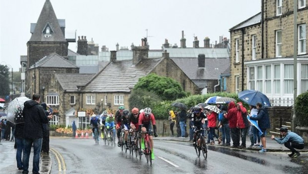 ep prueba en linea de los mundiales de ciclismo en carretera que se estan disputando en yorkshire