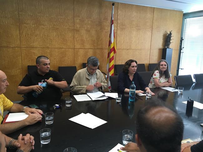 Reunión del sector del taxi con la alcaldesa Ada Colau | Europa Press ep reunionsectortaxila alcaldesa ada colau