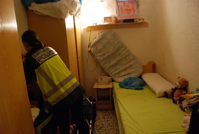 Una agente en la vivienda familiar | CNP ep una agentela vivienda familiar