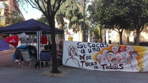 ep una familia desahuciada acampa frentela juntacarabanchel