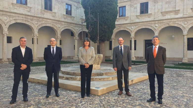 1634312858 convenio uah fmdo foto familia