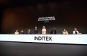 ep archivo   en el centro el consejero delegado de inditex oscar garcia maceiras y la presidenta de