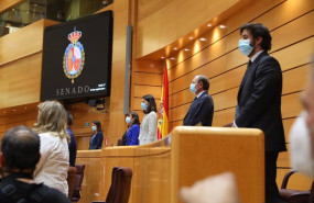 ep archivo   los miembros de la mesa del senado guardan dos minutos de silencio uno en memoria de