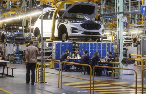 ep archivo   un vehiculo en la fabrica de ford en almussafes a 24 de octubre de 2022 en almussafes