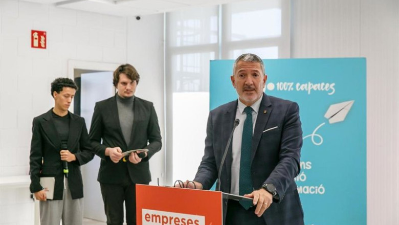 ep el conseller de empresa y trabajo de la generalitat miquel smper en una jornada organizada por la