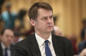 ep el embajador del reino unido en espana hugh elliott en el encuentro informativo espana - reino