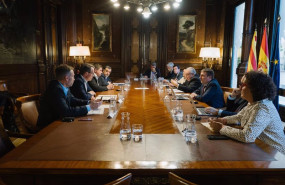 ep el ministro de industria y turismo jordi hereu y los consejeros del gobierno de navarra mikel