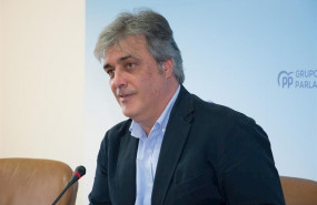 ep el portavoz parlamentario del ppdeg pedro puy en la reuda de prensa