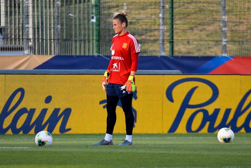 ep la portera de la seleccion espanola sandra panos durante un entrenamiento