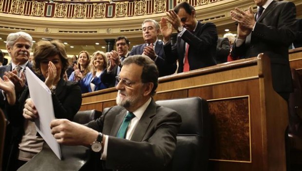 ep mariano rajoy aplaudidolos diputadospp