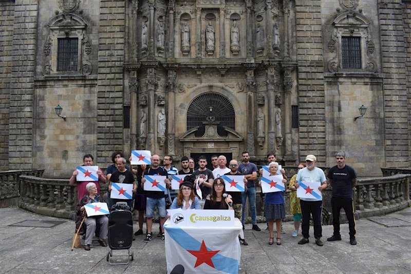 ep miembros de causa galiza en santiago de compostela