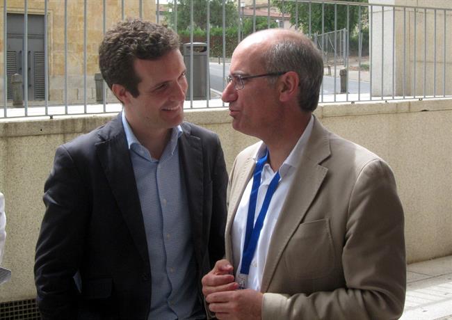 ep salamanca- casado e iglesias conversanun receso