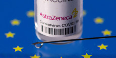 l ue ne renouvellera pas l an prochain ses contrats avec astrazeneca et j j rapporte la stampa 