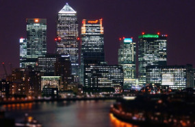 dl london canary wharf financial district at night offices tower blocks skyscrapers city of pb dl london canary wharf financial district at night offices tower blocks skyscrapers city of pb