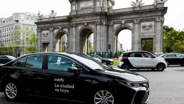Archivo - Coche de Cabify frente a la Puera de Alcalá de Madrid | CABIFY. - Archivo ep archivo coche de cabify frente a la puera de alcala de madrid