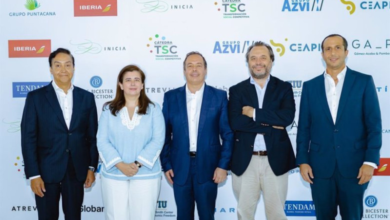 Archivo - De izda a dcha: Javier Cárdenas, presidente de Rhino Equipment; Gema Sacristán, directora general de negocios de BID Invest; Carlos Díaz-Rosillo, de Adam Smith Center for Ecomomic Freedom; Jaime Miller, asesor del directorio de Zonamerica; Luis | CEAPI - Archivo ep archivo de izda a dcha javier cardenas presidente de rhino equipment gema sacristan directora