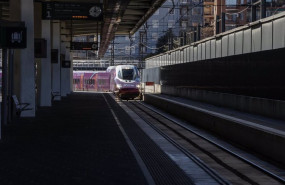 ep archivo   el tren avlo llega a la estacion de joaquin sorrolla a 17 de febrero de 2022 en