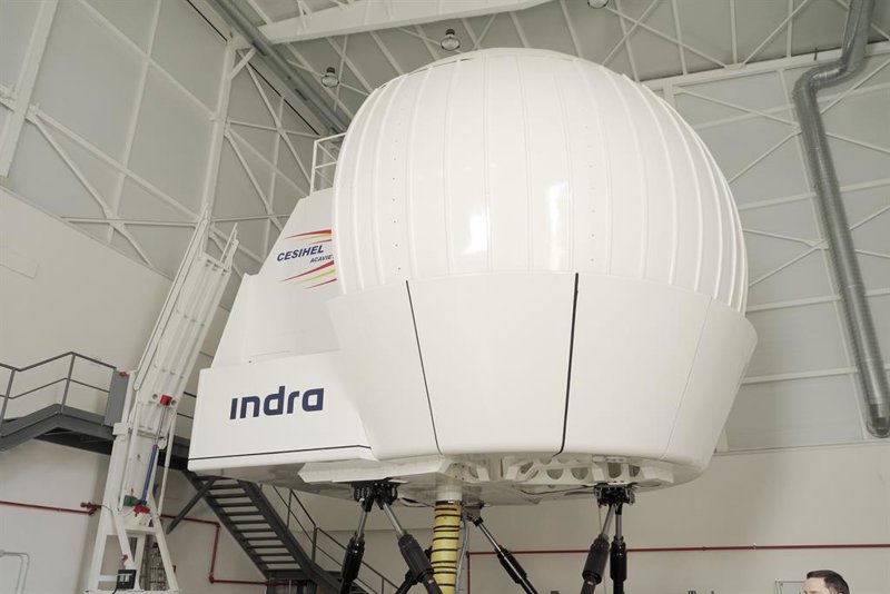 Indra amplia el centro de formación de pilotos y tripulaciones del Servicio Médico Aéreo Polaco