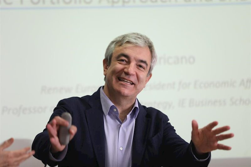 Bruselas envía una carta España pidiendo aclaraciones sobre el plan de recuperación