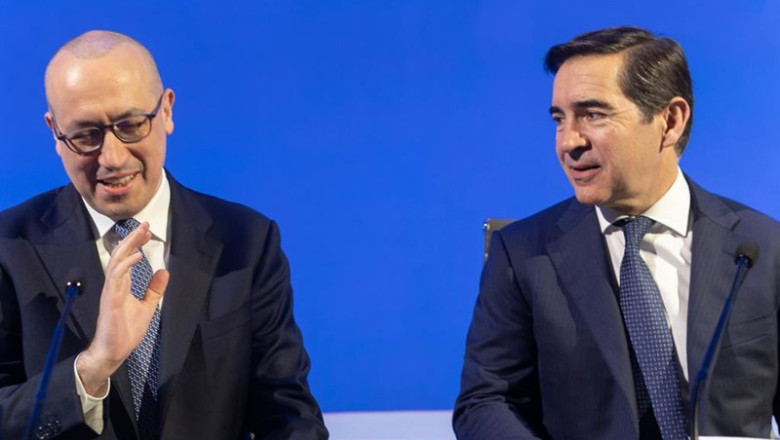ep el presidente de bbva carlos torres vila d y el consejero delegado onur gen i presentan los 20260213175203